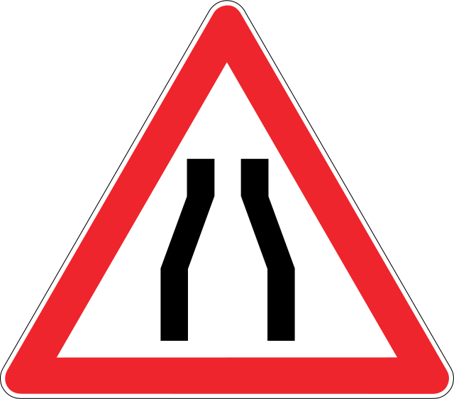 Yol Daralıyor (İki Yandan)